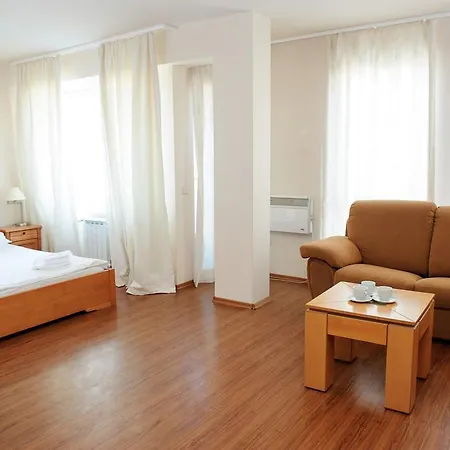 Self Catering In Royal Towers Апартаменты Банско